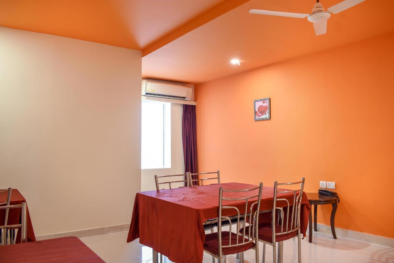 Capital O 67249 Hotel Planet Bhubaneswar Exteriör bild