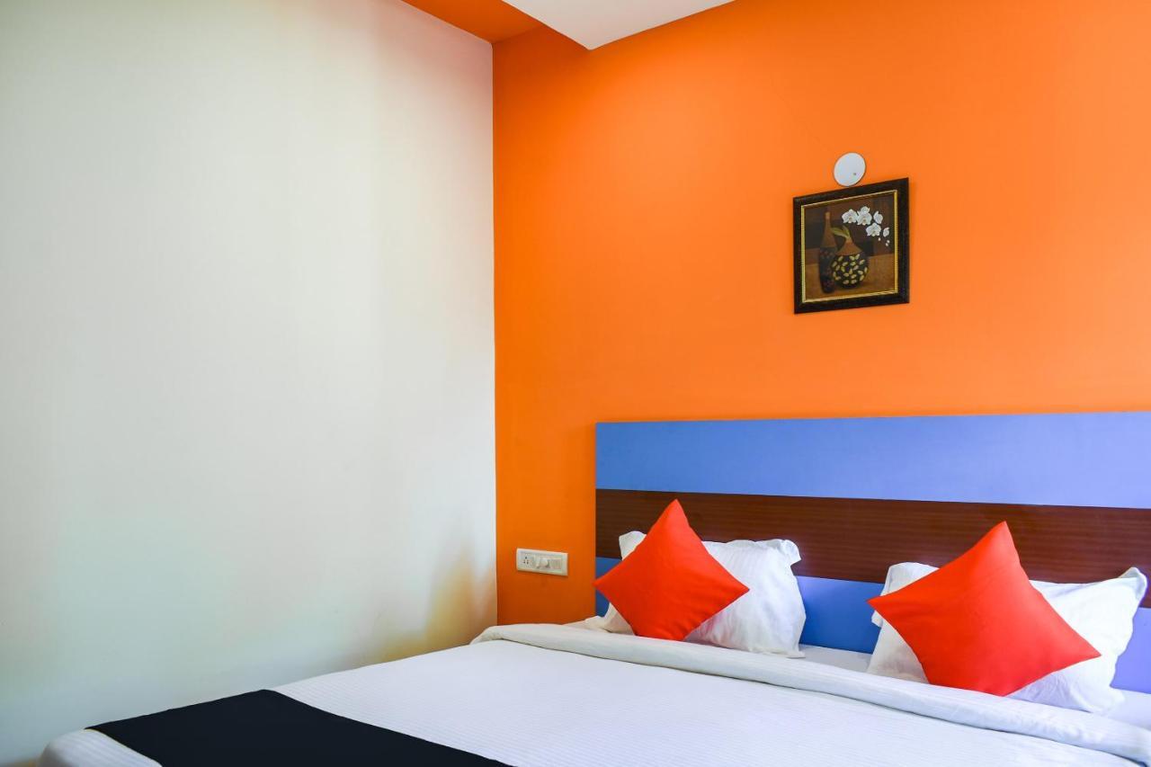 Capital O 67249 Hotel Planet Bhubaneswar Exteriör bild